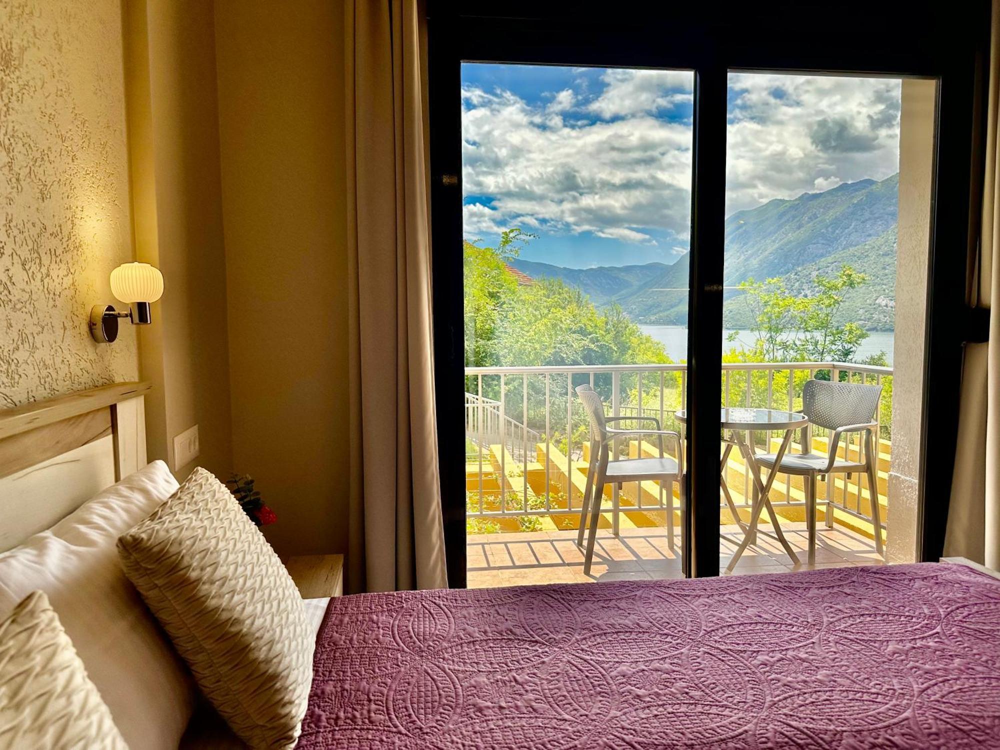 Villa Risan Apartments Zewnętrze zdjęcie