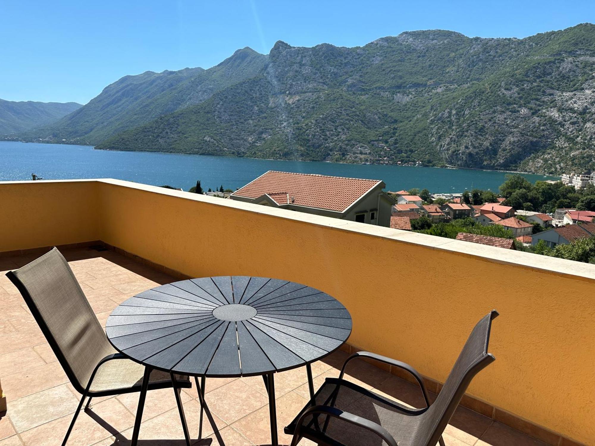 Villa Risan Apartments Zewnętrze zdjęcie