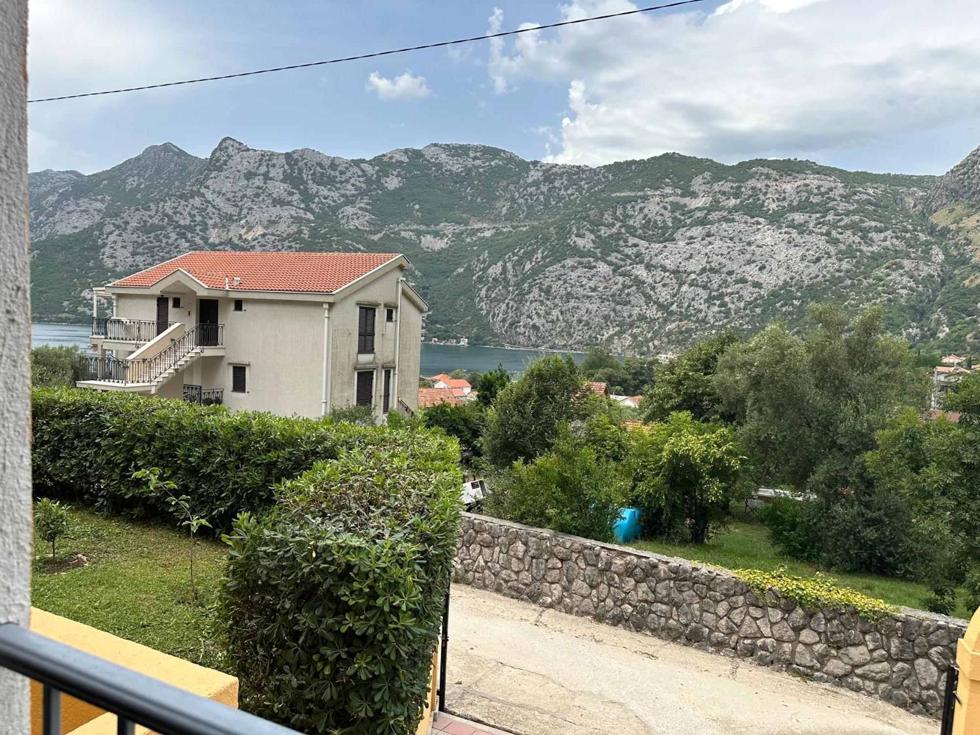 Villa Risan Apartments Zewnętrze zdjęcie